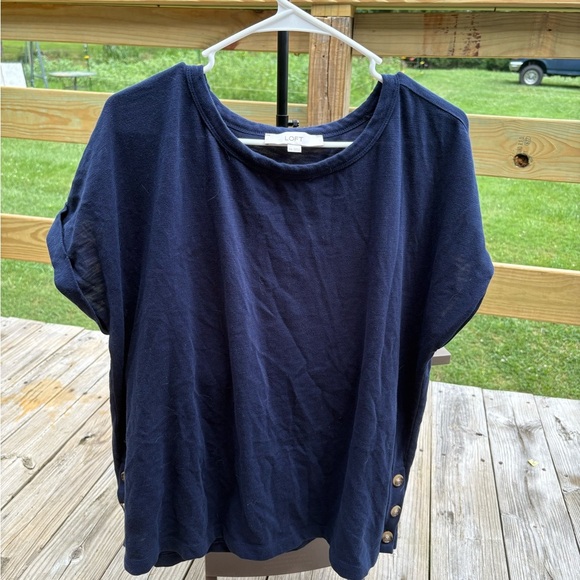 LOFT Dark Blue Short Sleeve Top - Picture 1 of 3